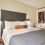 PortoBay Flores